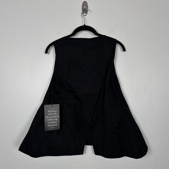 POMANDER PLACE Black Structured Lana Top - Picture 7 of 10